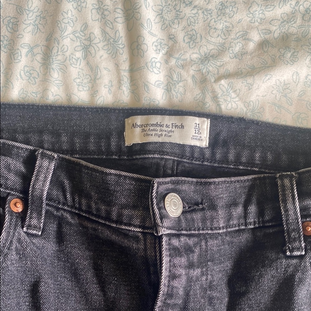 Abercrombie & Fitch Black Straight Leg Jeans